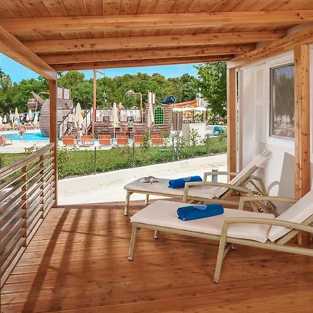 Istrian Village Premium Mobile Homes In Camping Lanterna
