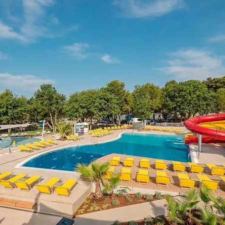Istrian Village Premium Mobile Homes In Camping Lanterna